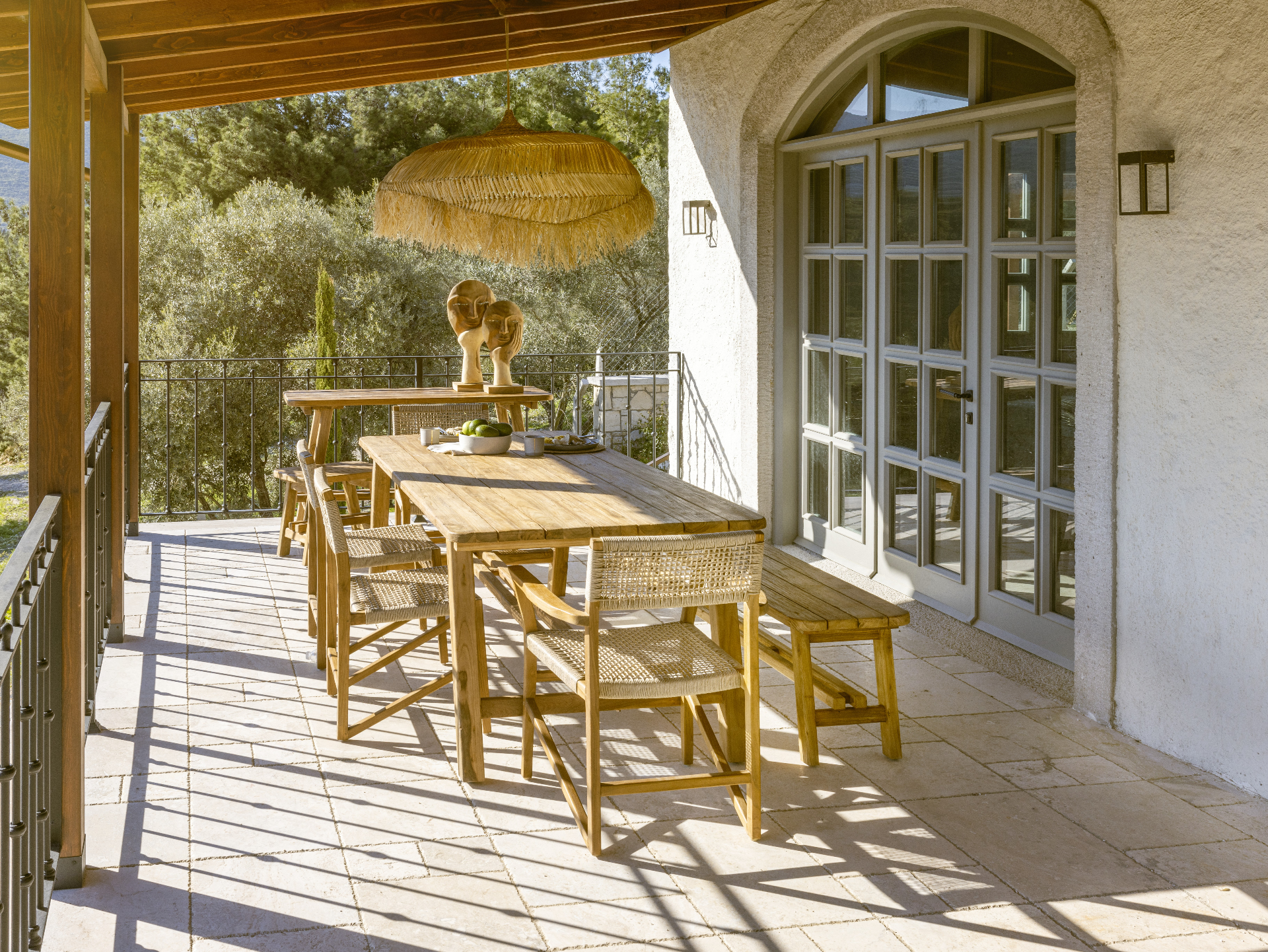 Sentetik Rattan mı Teak mi? Bahçe Mobilyası Malzeme Rehberiiçin blog gönderisini göster Blog yazısı Sentetik Rattan mı Teak mi? Bahçe Mobilyası Malzeme Rehberiiçin resim